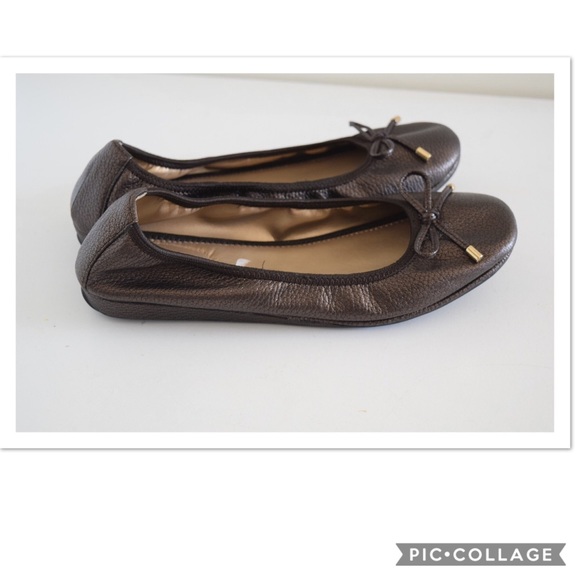 me too leather flats